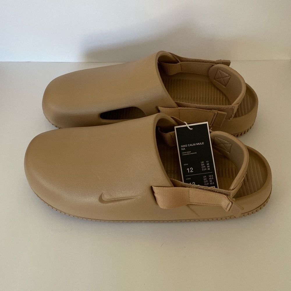 Nike calm mule